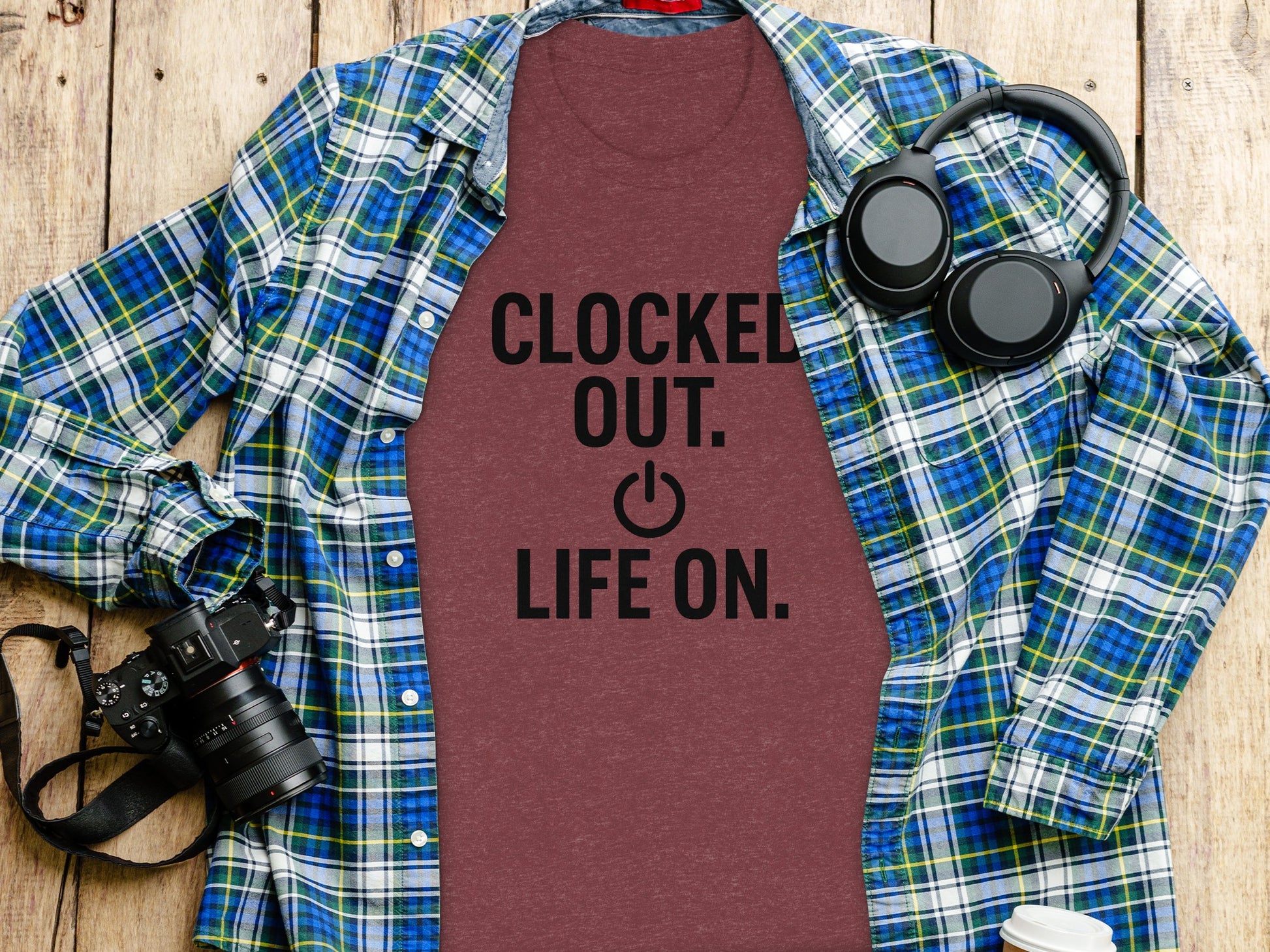 Clocked Out Life On Dark Heaterh Color Bella T-Shirts - Retiree Gifts Retirement Party